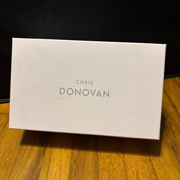 Chris Donovan High Heel - Picture 6 of 7